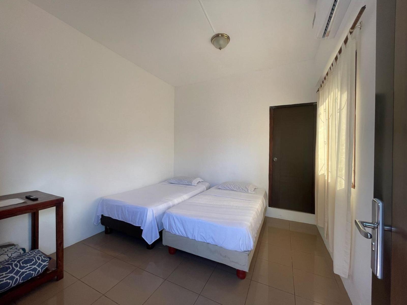 Casa De Huespedes "Darling" Hotel Puerto Baquerizo Moreno Luaran gambar